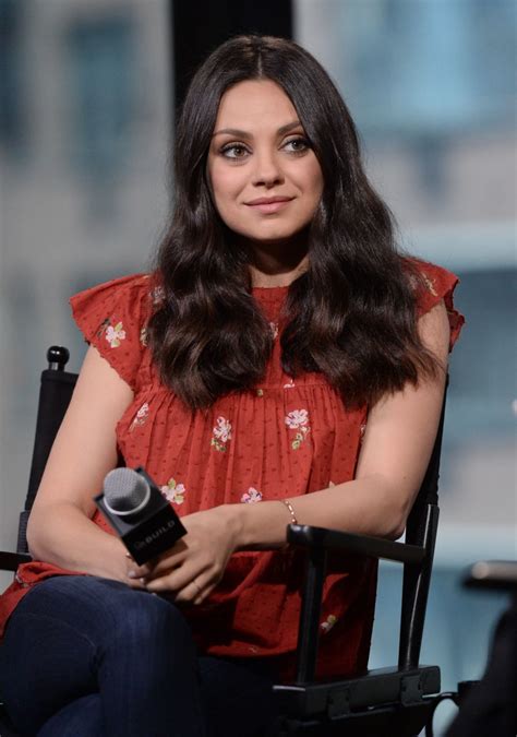 Mila Kunis Se Apunta Al Corte De Pelo Con Flequillo Que Vas A Querer