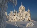 Belogorsk monastery in Perm, Russia. 02.01.2013 [1280x960 ...