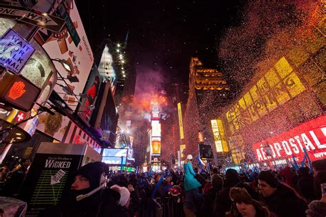 Times Square New Year S Eve In New York Dates