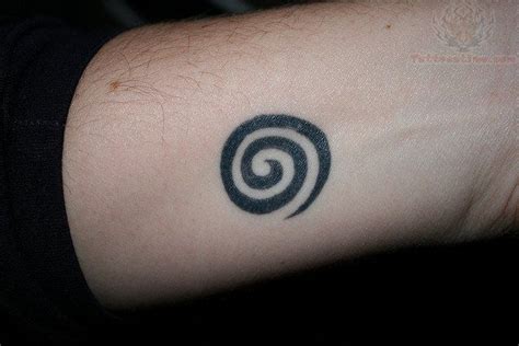 Simple Spiral Tattoo Spiral Tattoos Tattoos Shell Tattoos