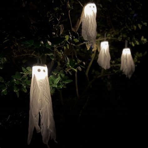 Diy Ghost Easy And Inexpensive Halloween Decoration 7 Days Of Play