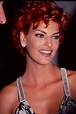 Linda Evangelista en 20 mises en beauté fabuleuses | Vogue France