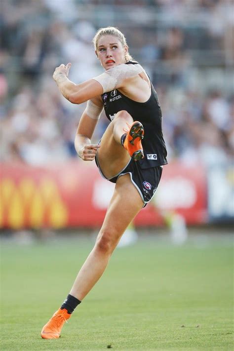 aflw grand final enjoy these other photos of tayla har 10 daily ladies football league