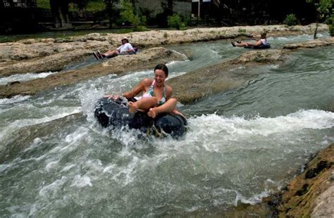 Comal River Tubing In New Braunfels Texas Rivershoes Tubing River