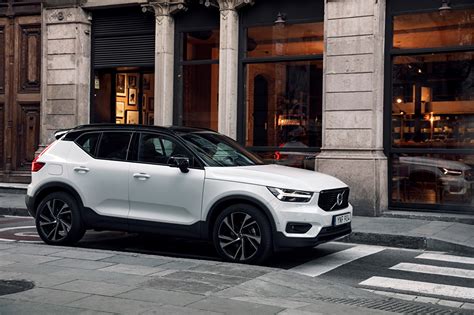 Immagine Volvo 2017 19 Xc40 T5 R Design Worldwide Bianco Auto