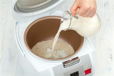 Saking biasanya, kita tampaknya sudah tidak peduli lagi cara kerja rice cooker. Ikuti Cara Masak 5 Hidangan Ini dengan Hanya Menggunakan ...