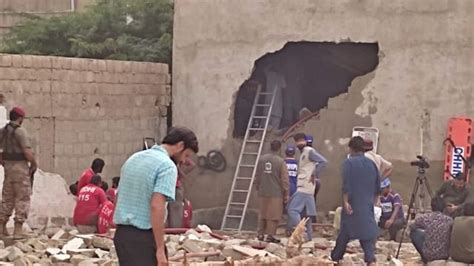 کراچی کی کیمیکل فیکٹری میں آتشزدگی کم از کم 16 افراد ہلاک، حکومت کا تحقیقات کا اعلان Bbc News