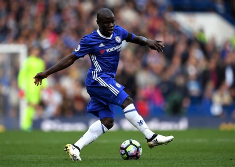Chelsea Midfielder Ngolo Kante Named Pfa Player Of The Year