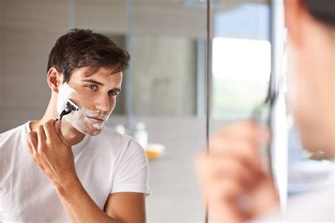 Should You Shave Before Or After A Shower Shavingtutor