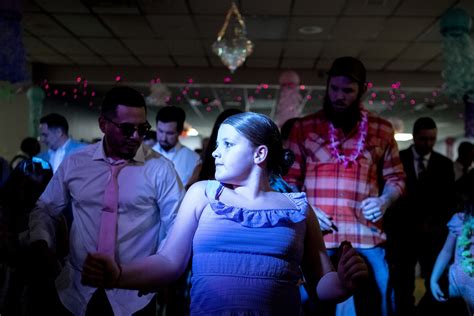 Photos Dads And Daughters Dance The Night Away In Willmar West Central Tribune News
