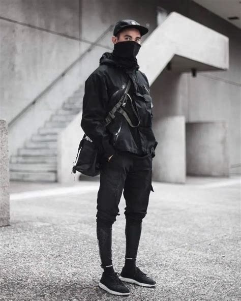 Urban Techwear Outfit Styles Of Man