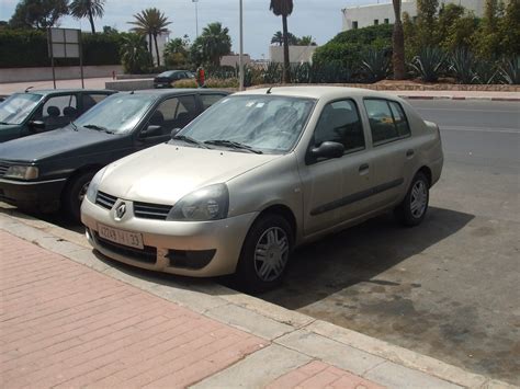 Renault Clio Saloon Not The Most Elegant Saloon Conversion Flickr