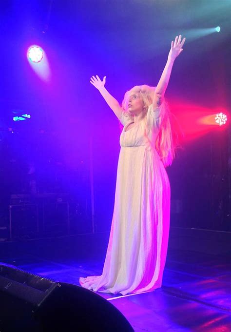Lady Gaga Gets Completely Naked In London Stage Performance Of New Song Venus 12thblog