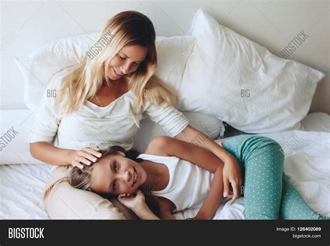 Mom Her Tween Daughter Image And Photo Free Trial Bigstock