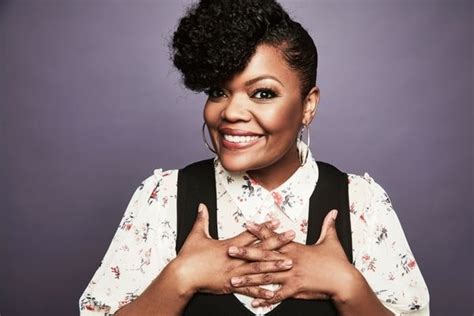Love Life Of Actress Yvette Nicole Brown Is She Married Or Is She