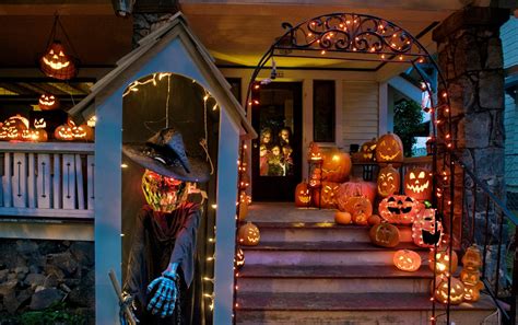 Get free shipping on qualified skeleton outdoor halloween decorations or buy online pick up in store today in the holiday decorations department. Halloween Costumes 2018: Halloween Yard Decoration Displays