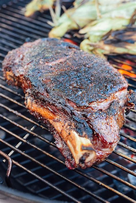 Best way to grill rib eye steak. This Prime Rib Holiday Dinner Menu Puts Dry Ol' Turkey to ...