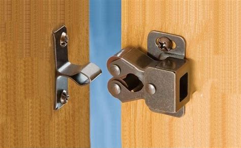 Since you use your kitchen cabinet to save and keep all kitchen equipment, you constructed and designed with steel cams and housing, this door lock will guarantee the safety of your kitchen cabinet. Luxury Door Stop & Download Hinge Pin Door Stop Luxury ...