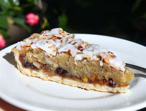 Last updated jun 05, 2021. Mary Berry's Bakewell Tart Recipe and a Mincemeat Twist ...