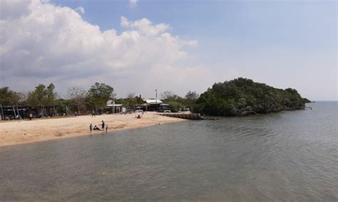 Pantai Kutang Pantai Indah Dengan Panorama Alam Menakjubkan Di