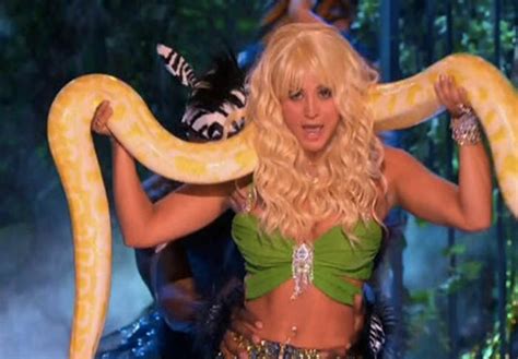 Kaley Cuoco Lip Syncs Britney Spears Hit And Absolutely Nails It