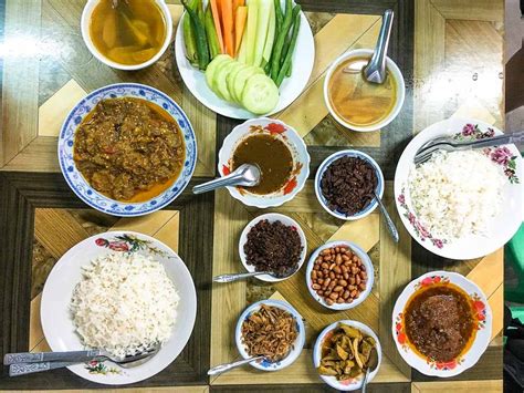 9 Of The Best Burmese Street Foods In Yangon The Travel Intern