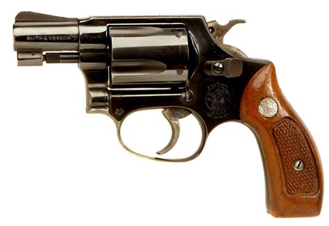 Deactivated Smith And Wesson 38 Snub Nose Revolver Model 36 7 Modern