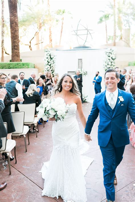 Post Ceremony Bliss For This Las Vegas Wedding At The Four Seasons Las