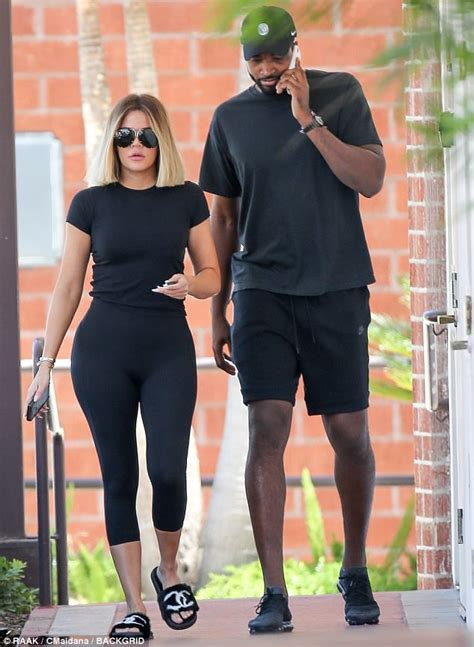 Khloe Kardashian And Tristan Thompson Coordinate In Black Daily Mail Online