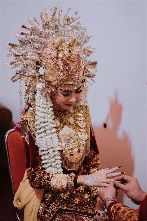 Jambi Headdresses Bride Wear Indonesian Elaborate Tiara Hair Pins