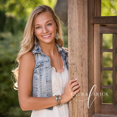 Senior Pictures Carmel Indianapolis Fishers Laura Arick Photography