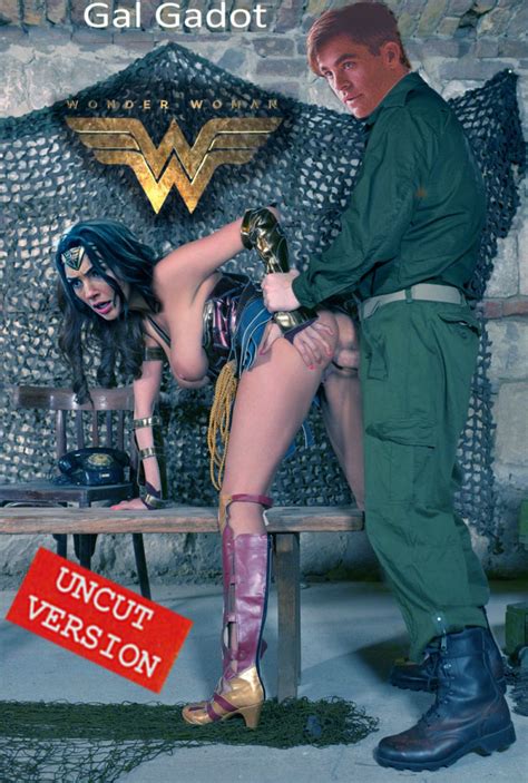 Es War Nie So Hei Wonder Woman Gal Gadot Zeigt Alles Galerie Nr