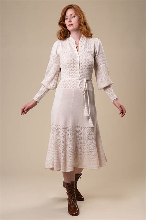 The Romantic Lace Dress Ivory Emmy Design