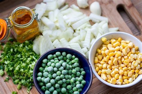 Cover and simmer gently for about 20 minutes or until the rice is tender. Instant Pot Yellow Rice With Corn & Peas - Instant Pot Eats