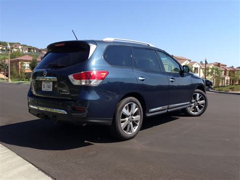 Read car review of nissan pathfinder 2014 by yallamotor | yallamotor. 2014 Nissan Pathfinder Review | CarAdvice