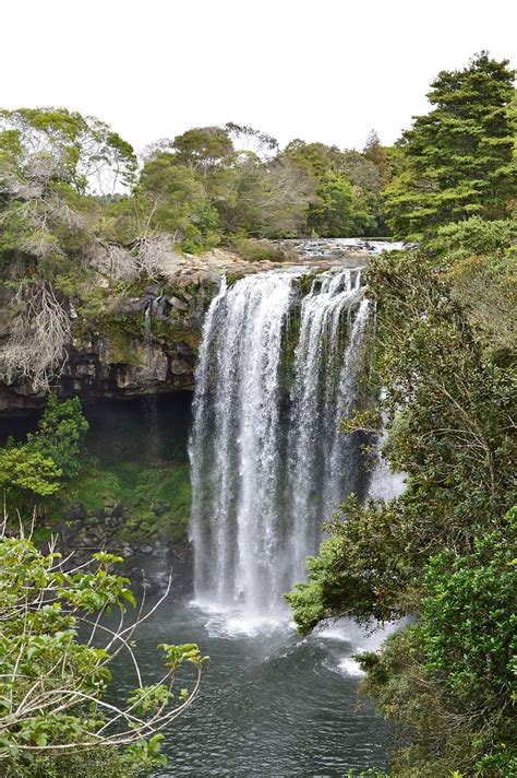Waterfall New Zealand Nature Hd Wallpaper Wallpaperbetter
