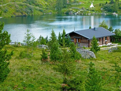 Bei immoscout24 gibt es eine grosse auswahl von häuser zu vermieten. Almhütte am Bergsee - falkertsee13 - Nockberge - Kärnten ...