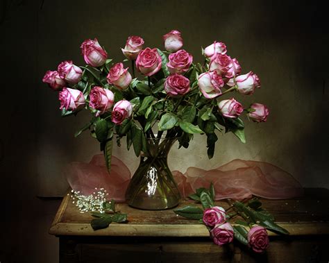 Desktop Wallpapers Bouquet Roses Flowers Vase Table