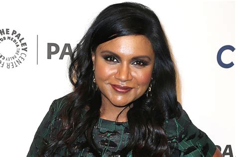 mindy kaling on making out lindsay lohan s sex life [video]