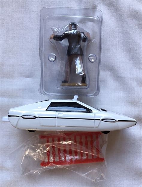 Corgi Classics James Bond Collection Lotus Esprit Jaws Figure Set Ebay