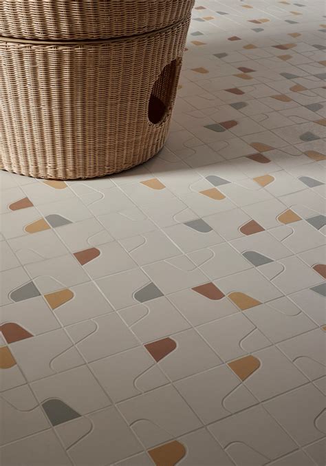 20 Ceramic Mosaic Floor Tile Patterns