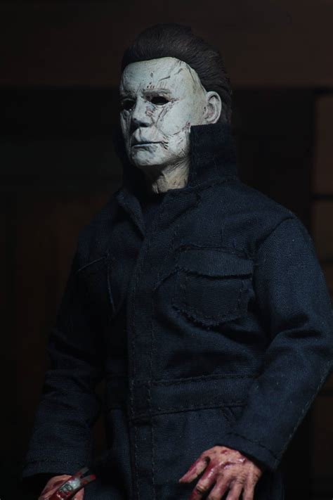 Michael myers got the chance to display his theatricality when he stalked and killed a pair of teenagers in the original halloween from 1978, though the scene was replicated for. Halloween 2018 - Michael Myers 8-Inch Clothed Figure by ...