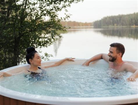 5 Scientifically Proven Reasons To Use A Hot Tub For Muscle Soreness Gymposts