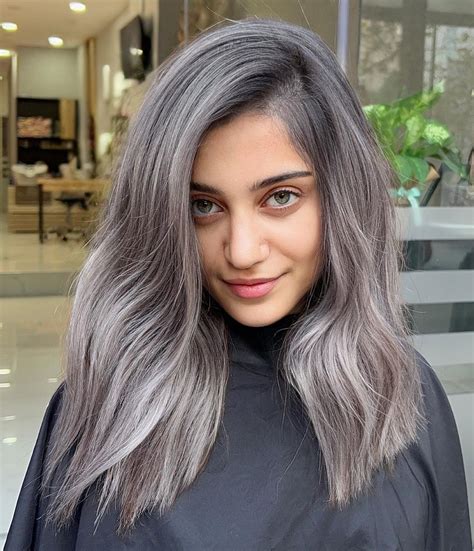 40 Bombshell Silver Hair Color Ideas For 2024 Hair Adviser