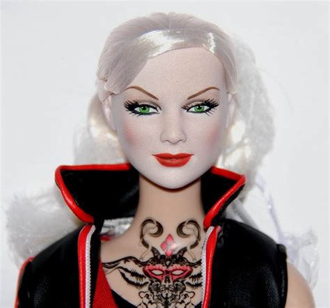 Dc Stars Gotham Garage Harley Quinn 16″ Doll Peddlar