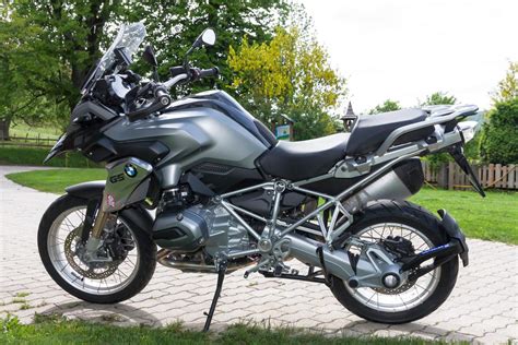 Watch latest video reviews of bmw r 1200 gs to know about its performance, mileage, styling and more. BMW R 1200 GS 2013 - Details Motorrad Fotos & Motorrad Bilder