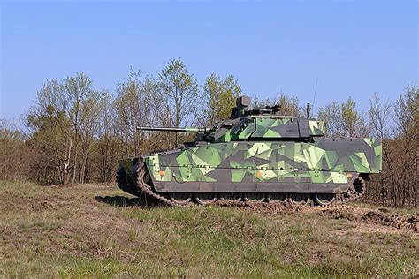 Czech Republic And Slovakia Co Operate On Cv90 Mkiv Infantry Fighting