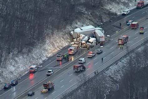 5 Dead And 60 Injured In Pennsylvania Turnpike Multi Vehicle Crash