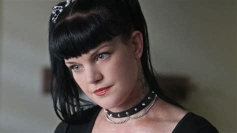 Ncis Star Pauley Perrette Tweets Cryptic Accusations After Leaving Show