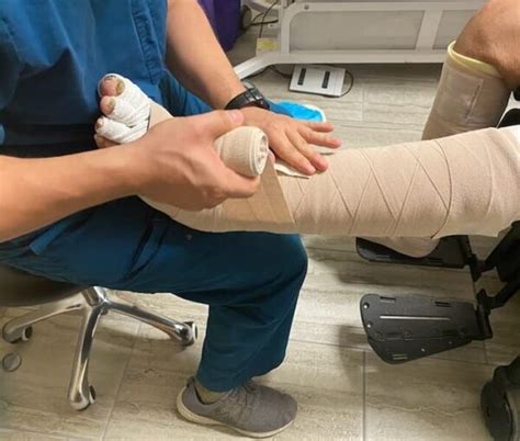 Compression Bandaging Lymphedema Therapy Specialists